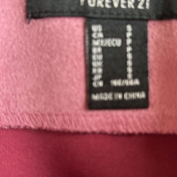 FOREVER 21 Velvet Blush Pink Mini Skirt with Belt SZ: SMALL - Picture 6 of 7